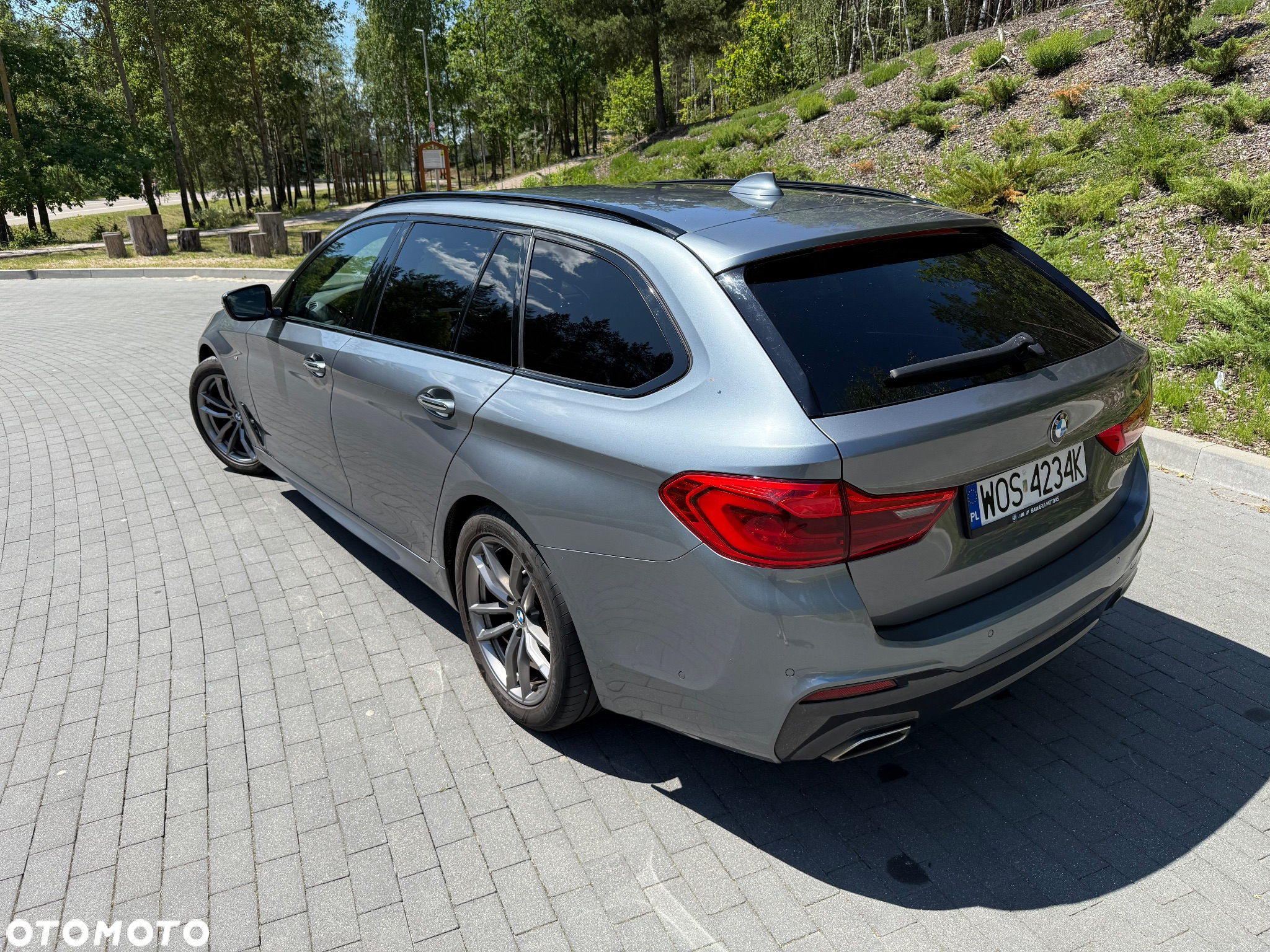 BMW Seria 5 520d Touring M Sport Edition - 10