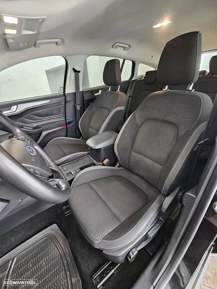 Ford Focus SW 1.0 EcoBoost Connected - 34