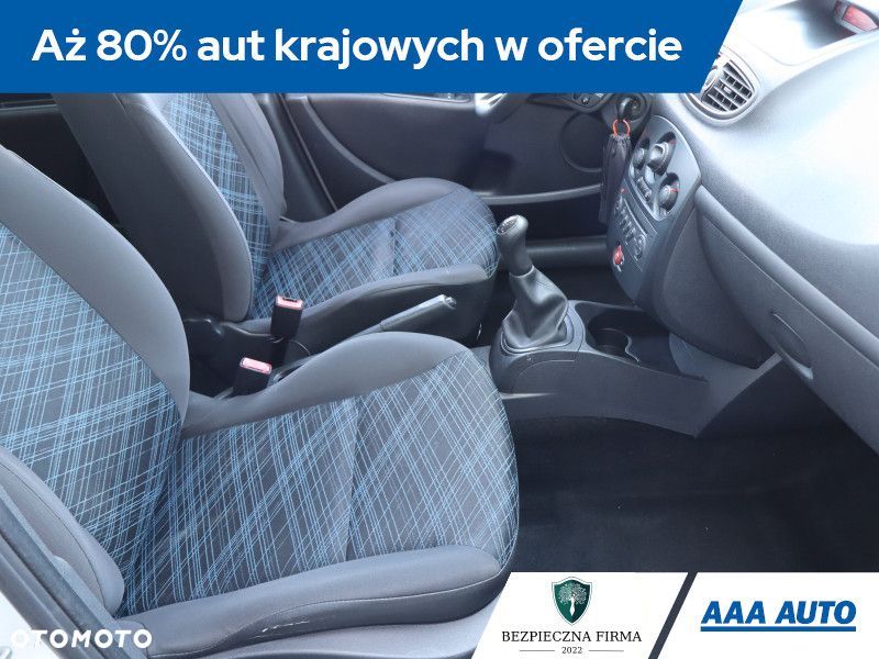 Renault Clio - 10