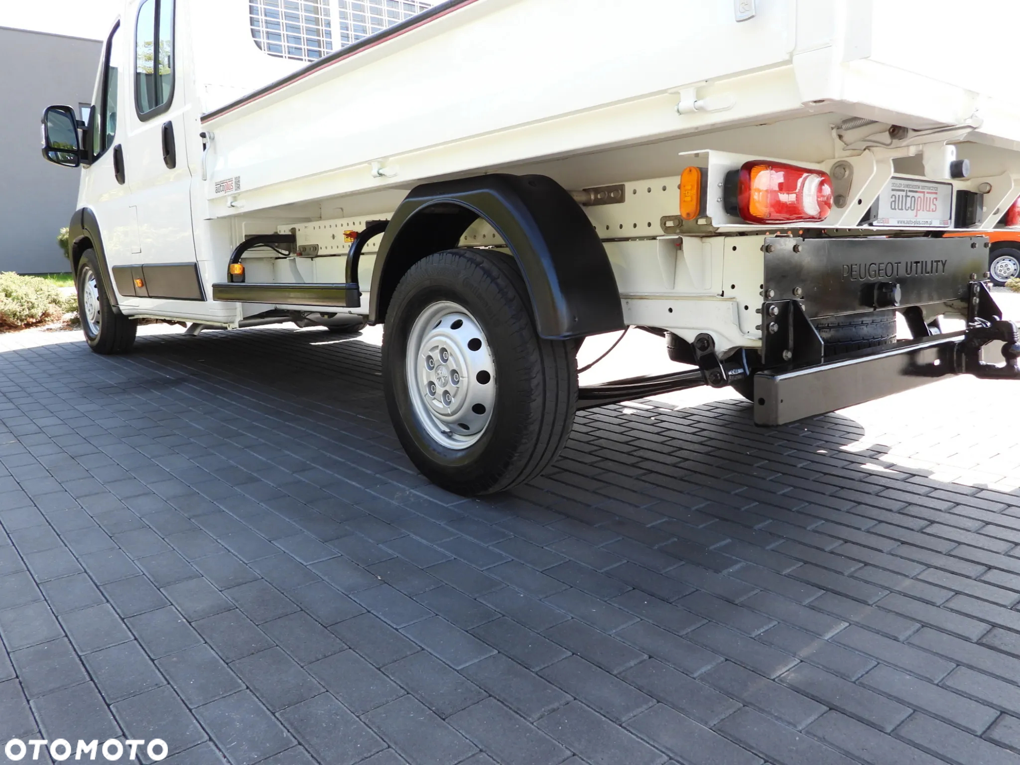 Peugeot BOXER  WYWROTKA PODWÓJNA KABINA DOKA 7 MIEJSC TEMPOMAT KLIMATYZACJA 140KM [ M66270 ] - 16