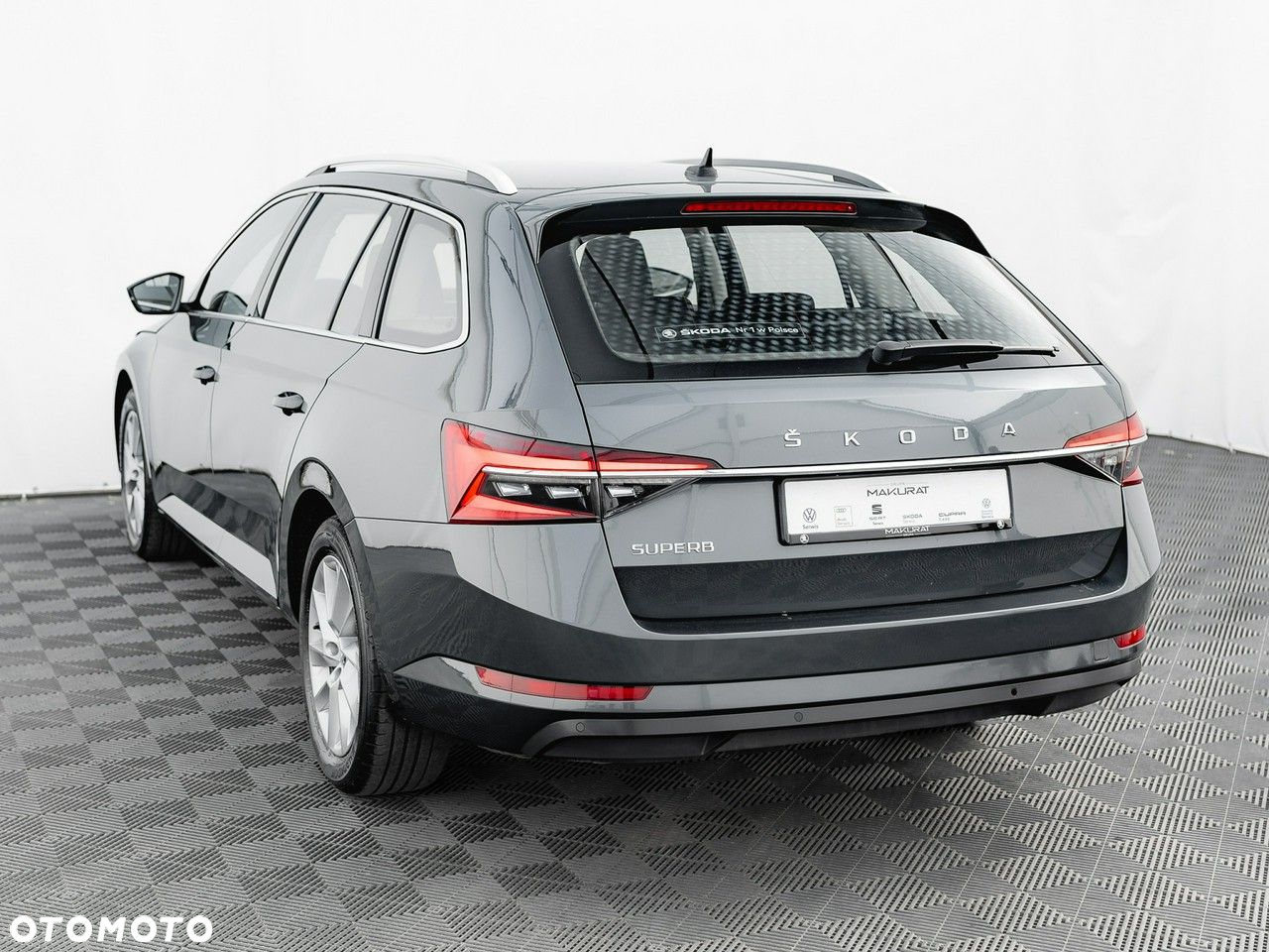 Skoda Superb 2.0 TDI Ambition DSG - 5