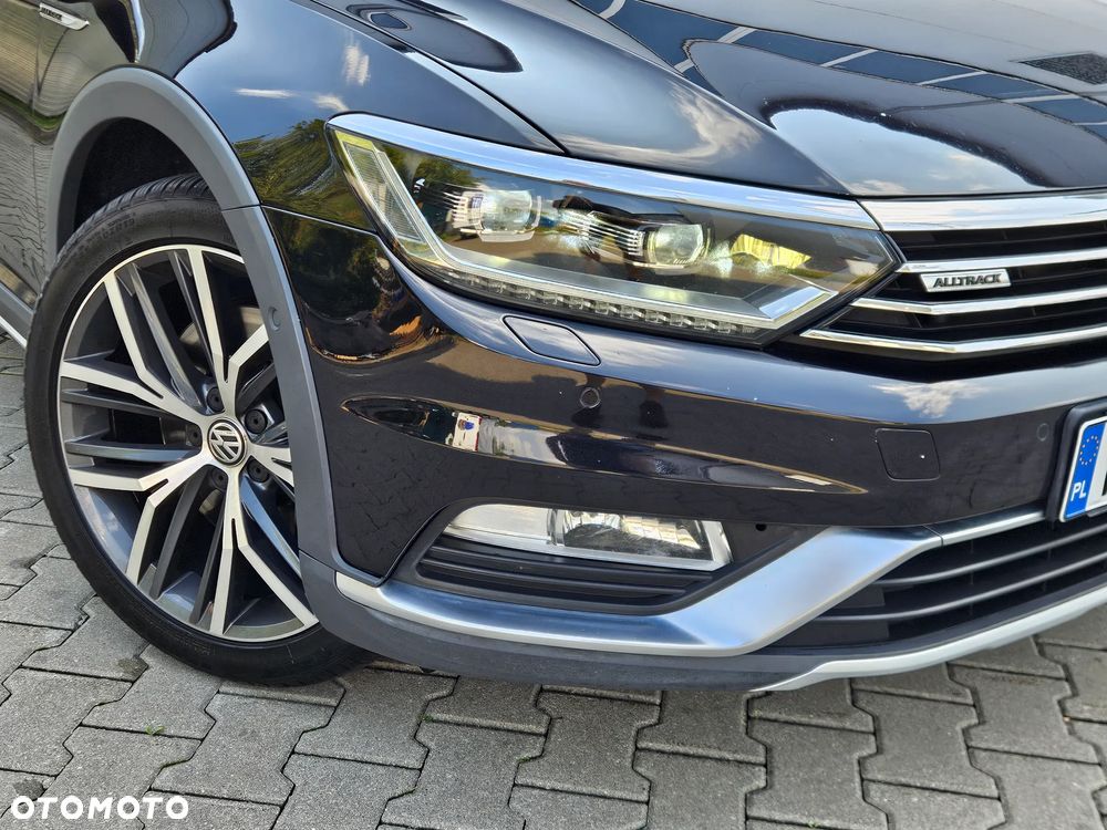 Volkswagen Passat Variant 2.0 TDI SCR 4Motion DSG Highline - 31