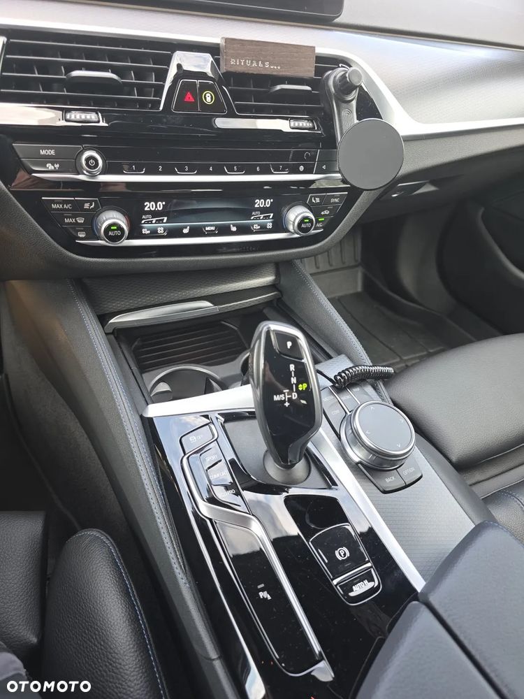 BMW Seria 5 520d xDrive mHEV M Sport sport - 13