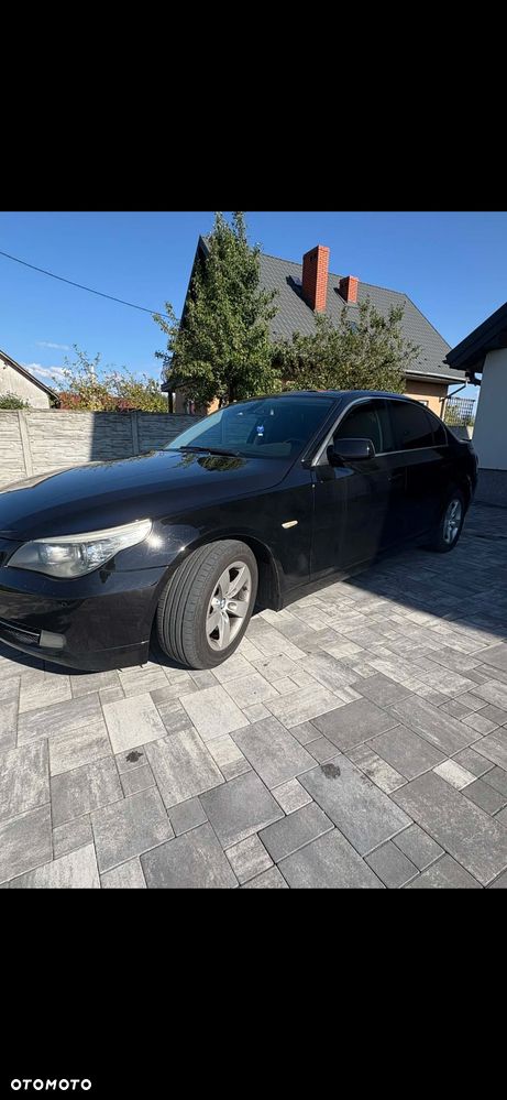 BMW Seria 5 523i - 5