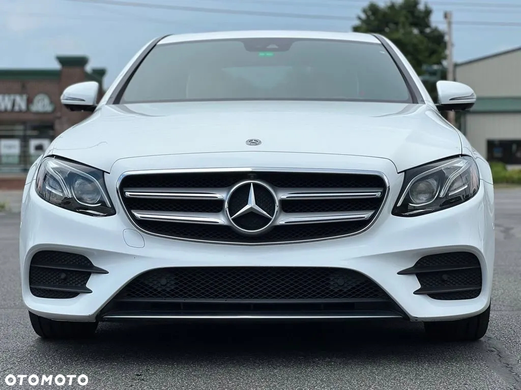 Mercedes-Benz Klasa E - 7