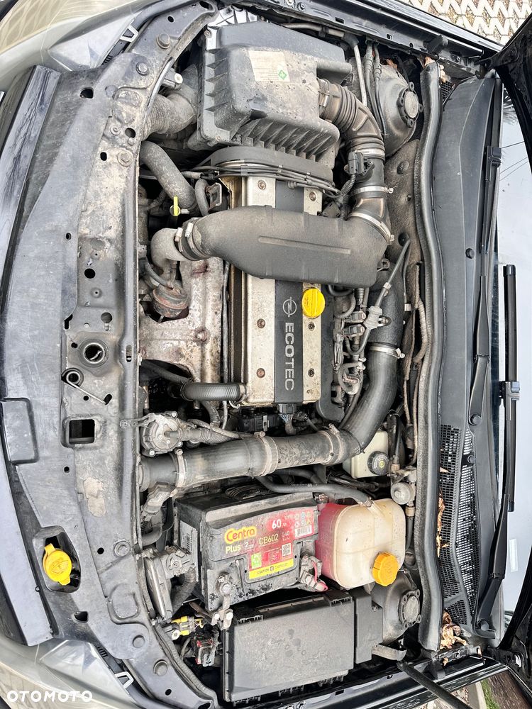 Opel Astra 2.0 T Sport - 12