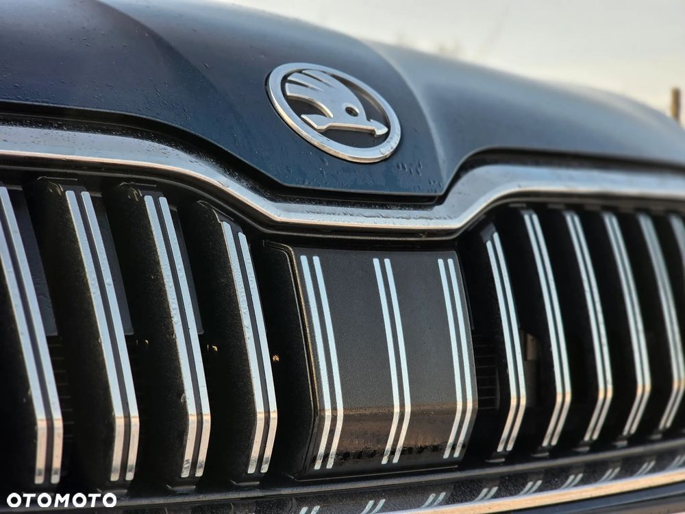 Skoda Superb 2.0 TDI DSG L&K - 9