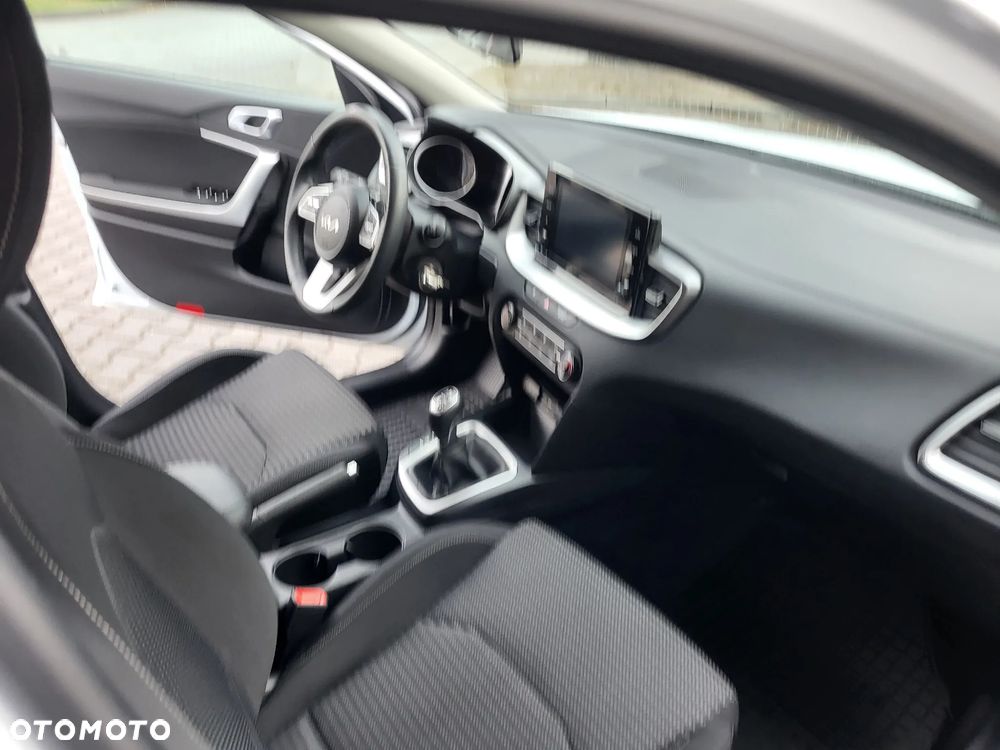 Kia XCeed 1.0 T-GDI M - 14