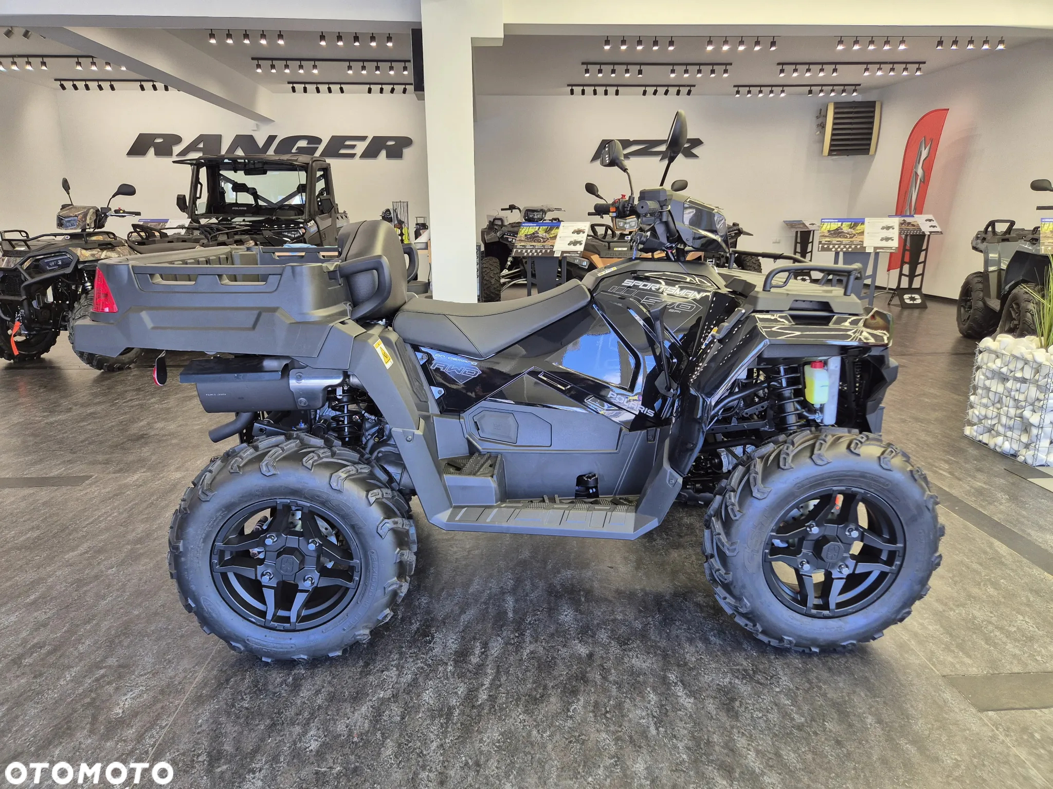 Polaris Sportsman - 12