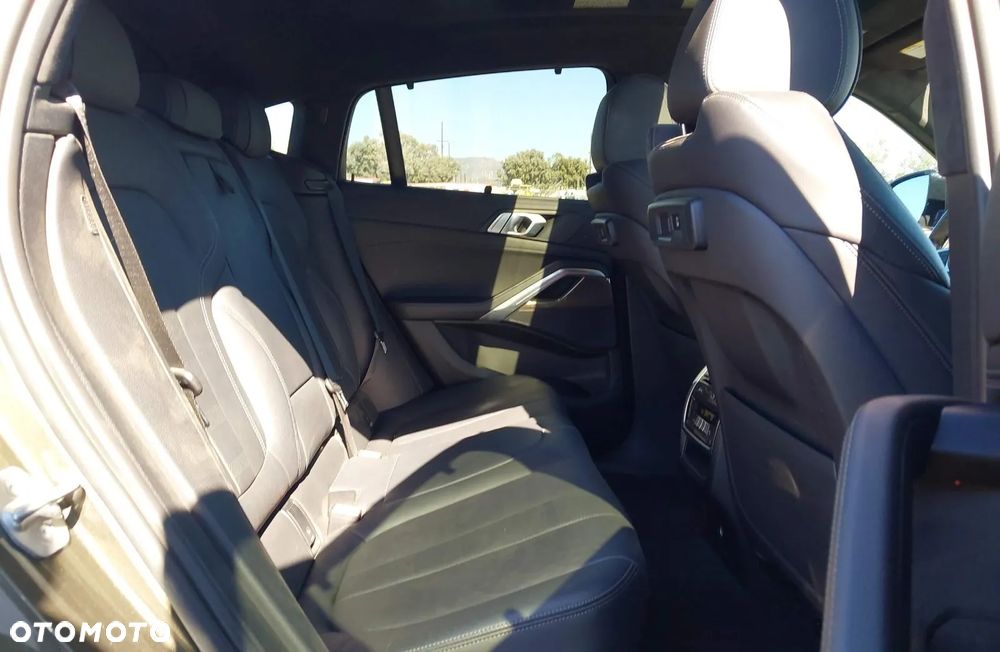 BMW X6 - 11