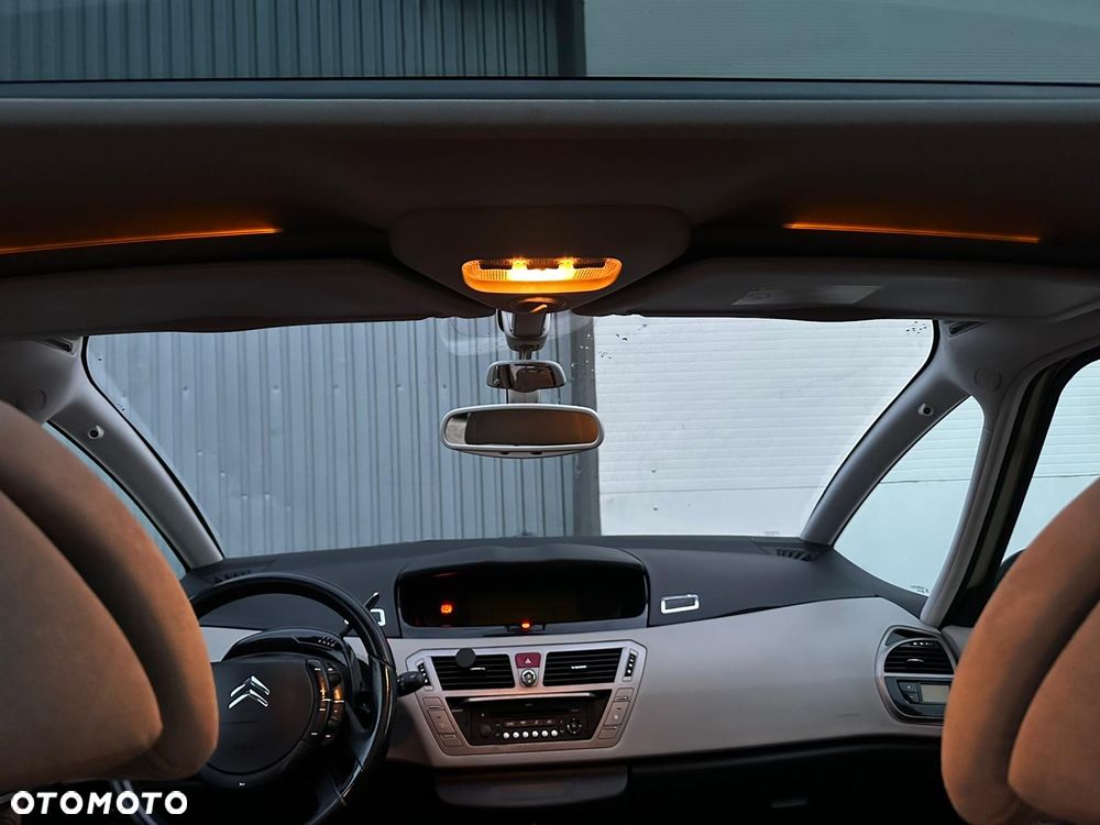 Citroën C4 Grand Picasso 2.0 HDi Impress Exclusive - 24