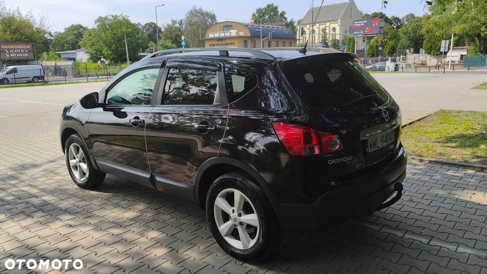 Nissan Qashqai 2.0 dCi 4x4 Tekna - 2