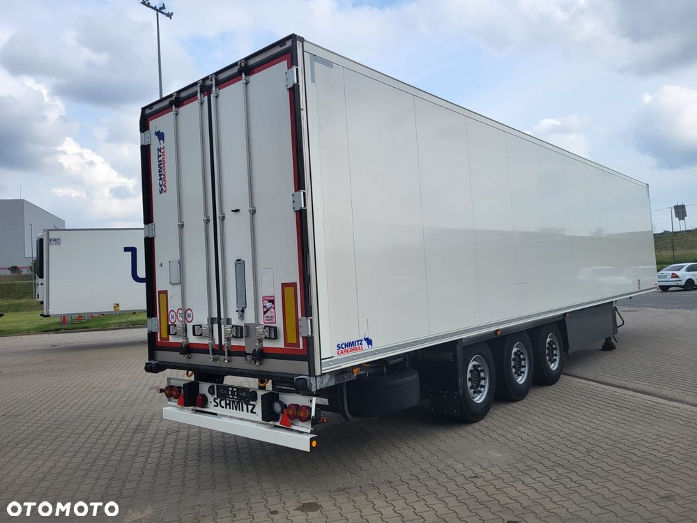 Schmitz Cargobull Kwiatówka; ThermoKing SLXi300; szyna STD; uchwyty promowe - 4
