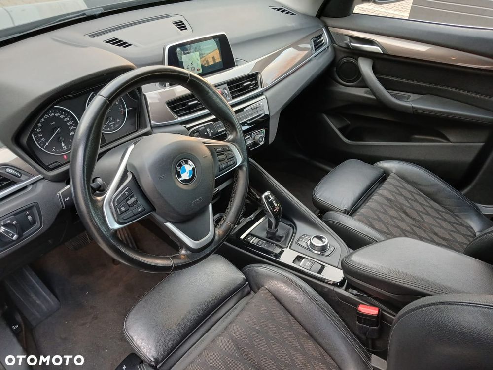 BMW X1 sDrive18i - 10