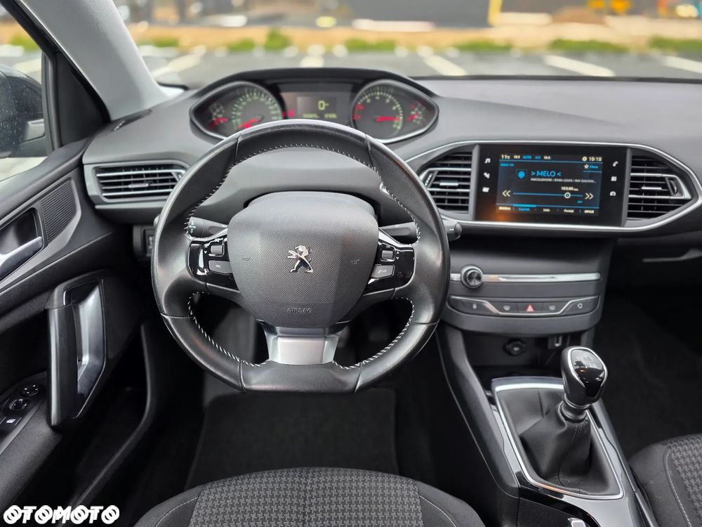 Peugeot 308 - 13