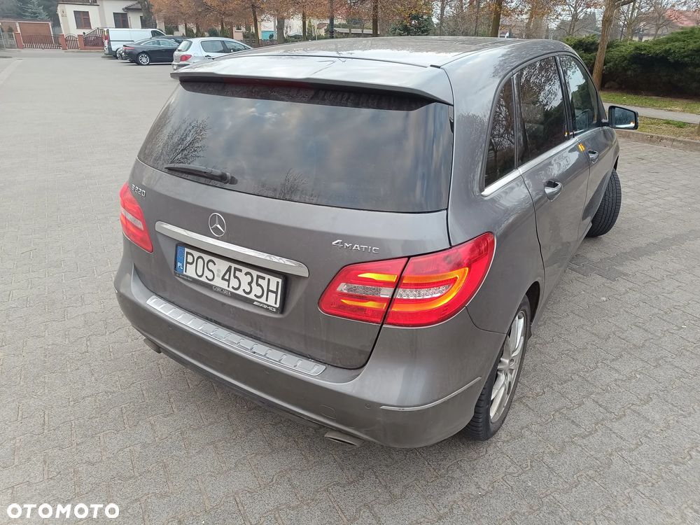 Mercedes-Benz Klasa B 220 4-Matic - 7