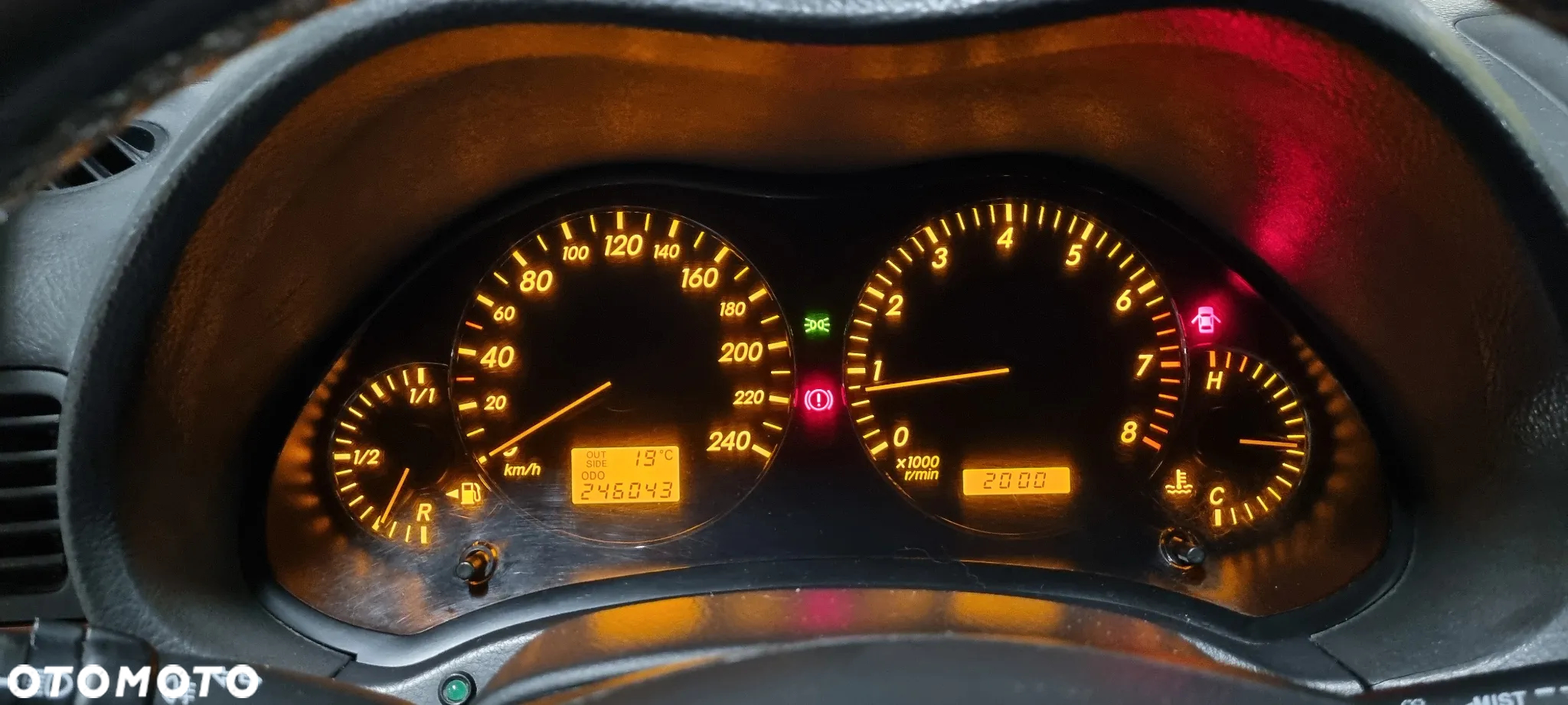 Toyota Avensis - 11