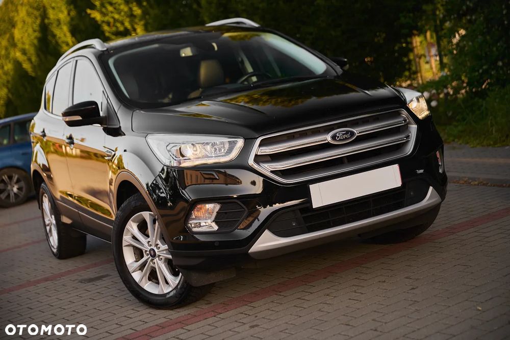 Ford Kuga 1.5 EcoBoost 2x4 Titanium - 18