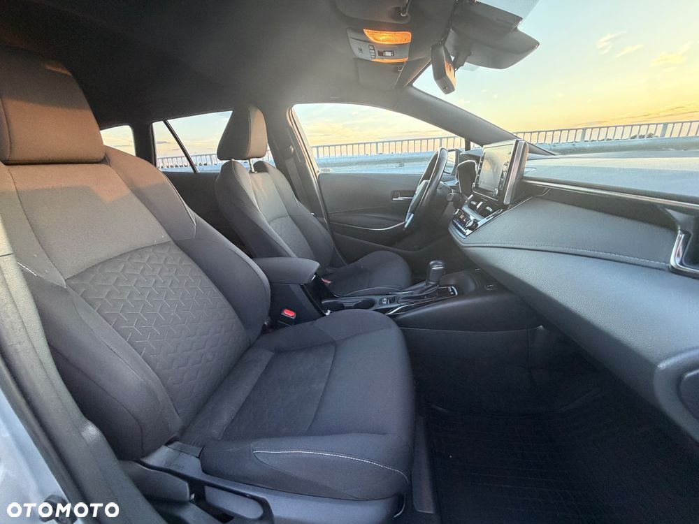 Suzuki Swace 1.8 Hybrid Premium Plus CVT - 22