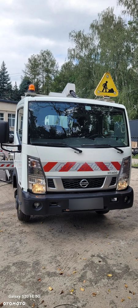 Nissan NV400 - 1