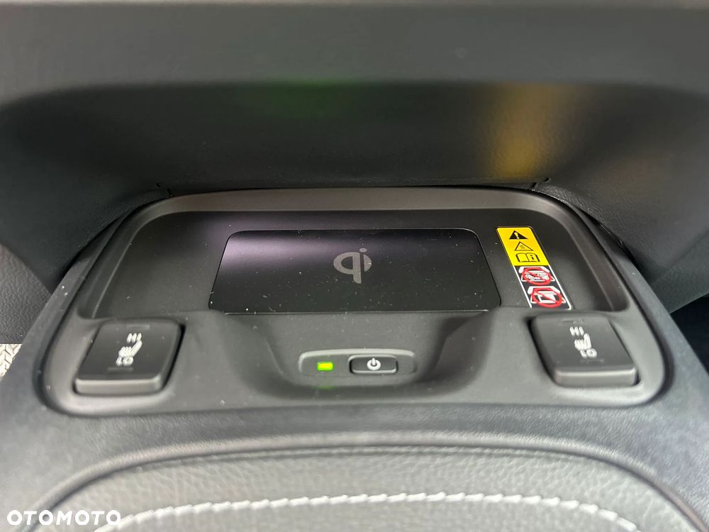 Toyota Corolla 1.8 Hybrid Style - 32