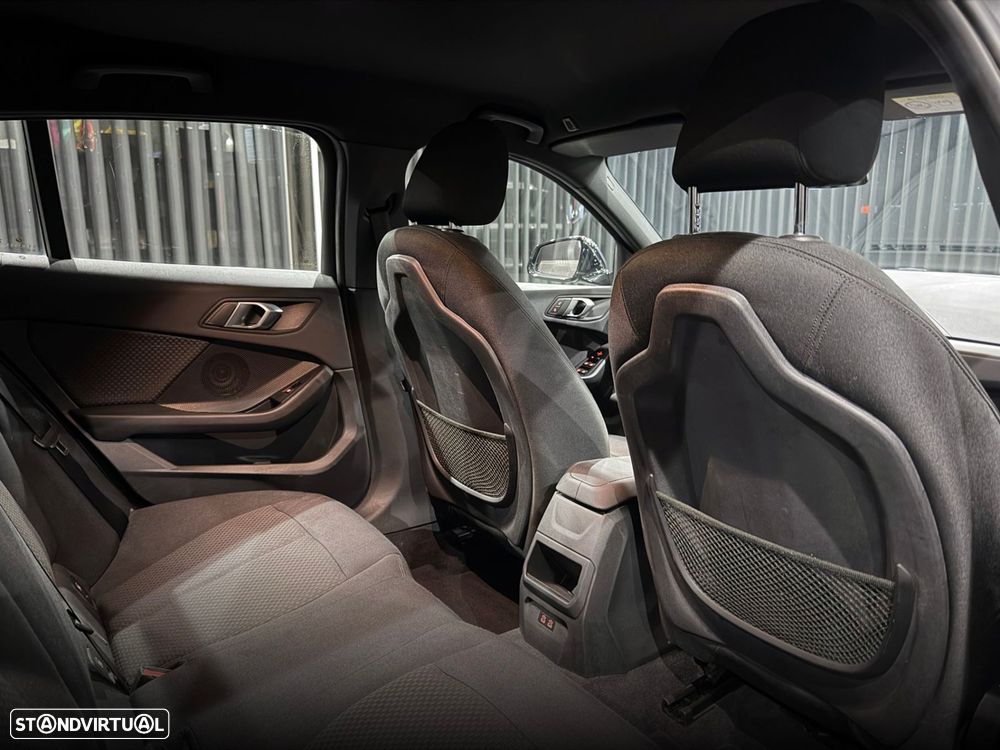 BMW 116 d Line Sport - 38