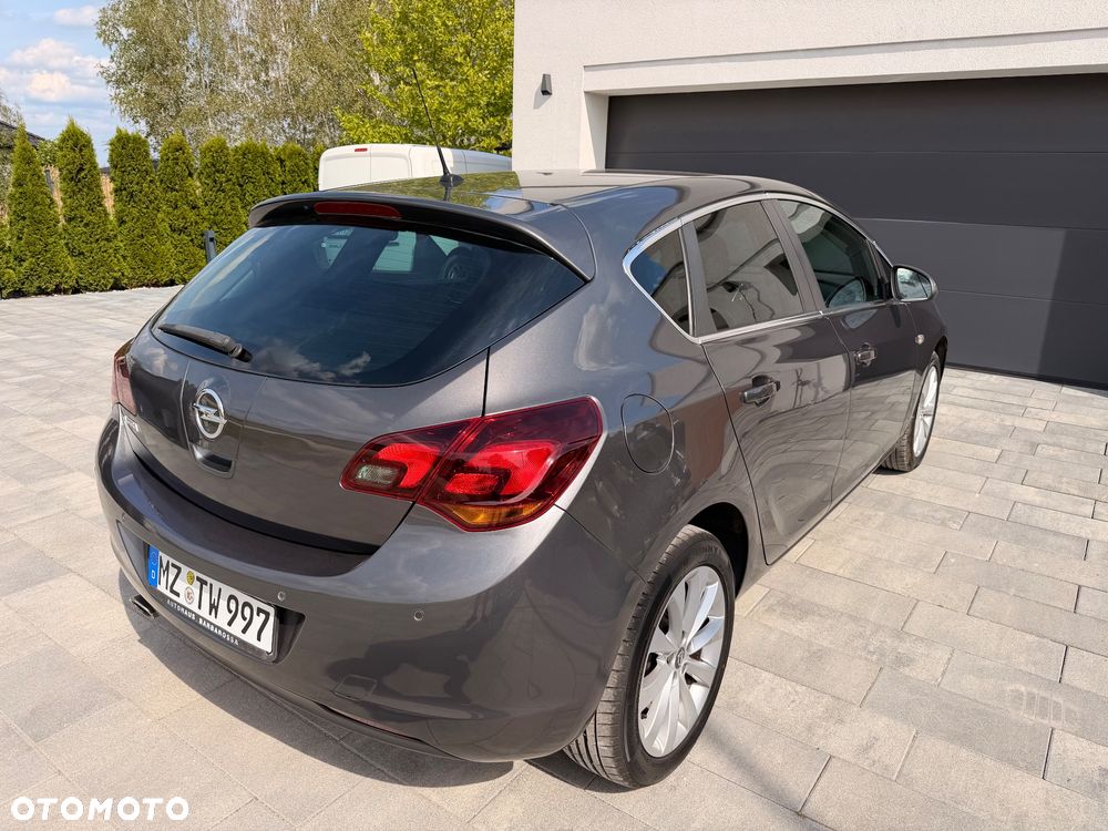 Opel Astra 1.4 Turbo Innovation - 12