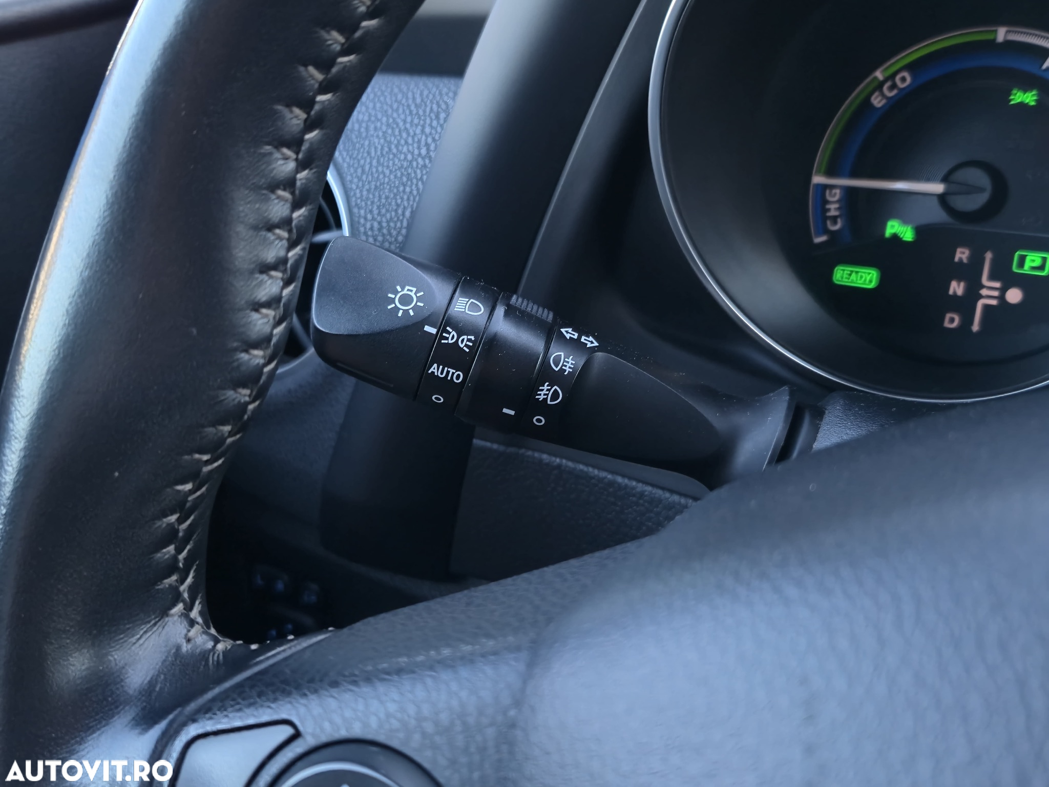 Toyota Auris 1.8 L VVT-i Hybrid Sol + - 21