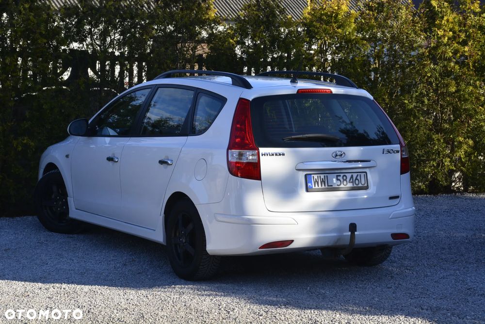 Hyundai i30 1.6 CRDi Base EU5 - 16