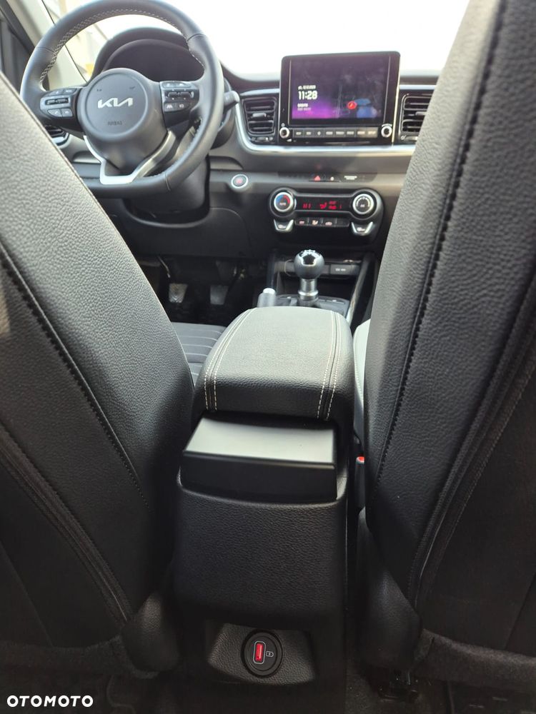 Kia Stonic 1.2 L - 24