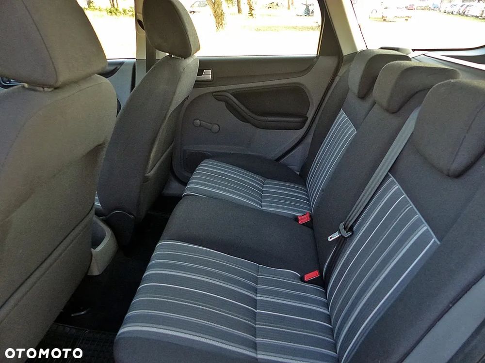 Ford Focus 1.6 Silver X - 22