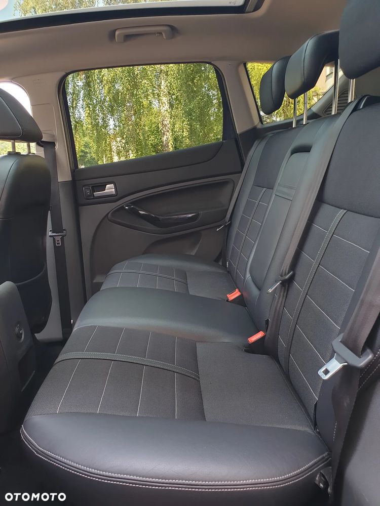 Ford Kuga 2.0 TDCi Titanium S - 36