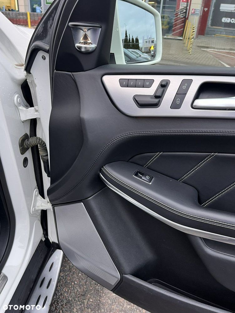 Mercedes-Benz GL - 15