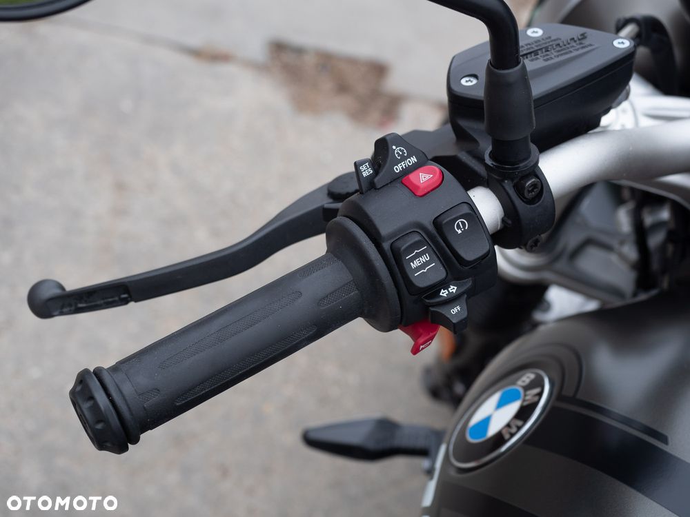 BMW R - 18