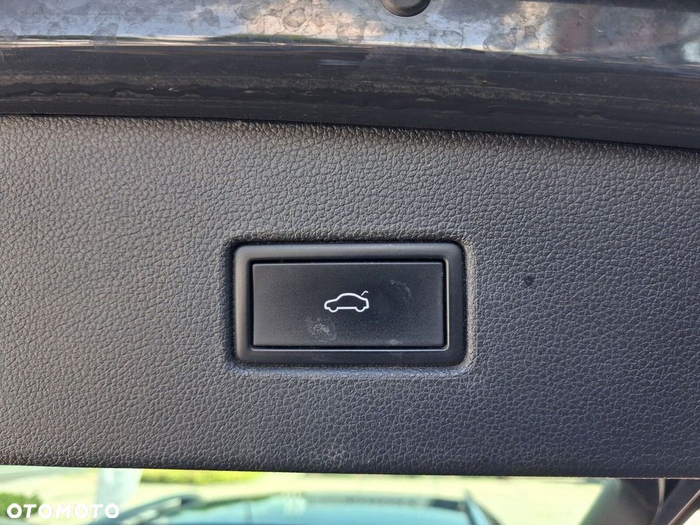 Volkswagen Tiguan - 16