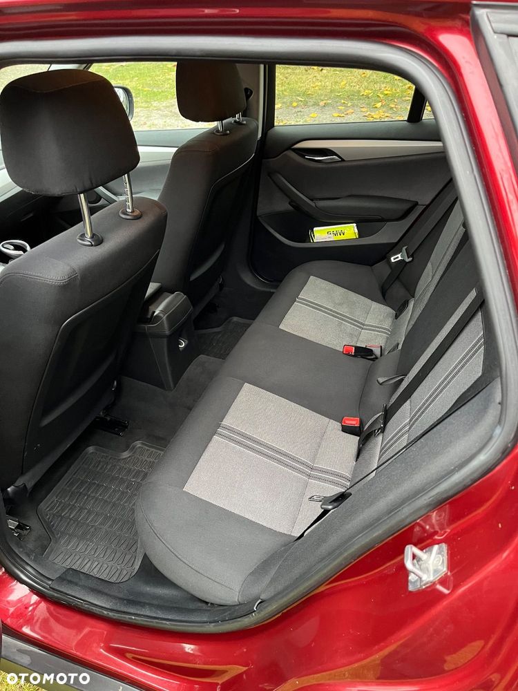 BMW X1 sDrive18d - 10