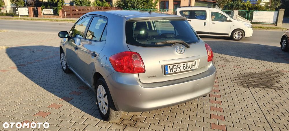 Toyota Auris 1.33 VVT-i Terra - 10