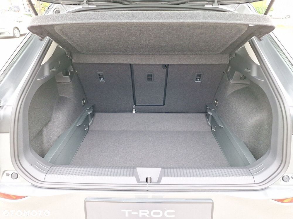 Volkswagen T-Roc 1.5 eTSI Life DSG - 17