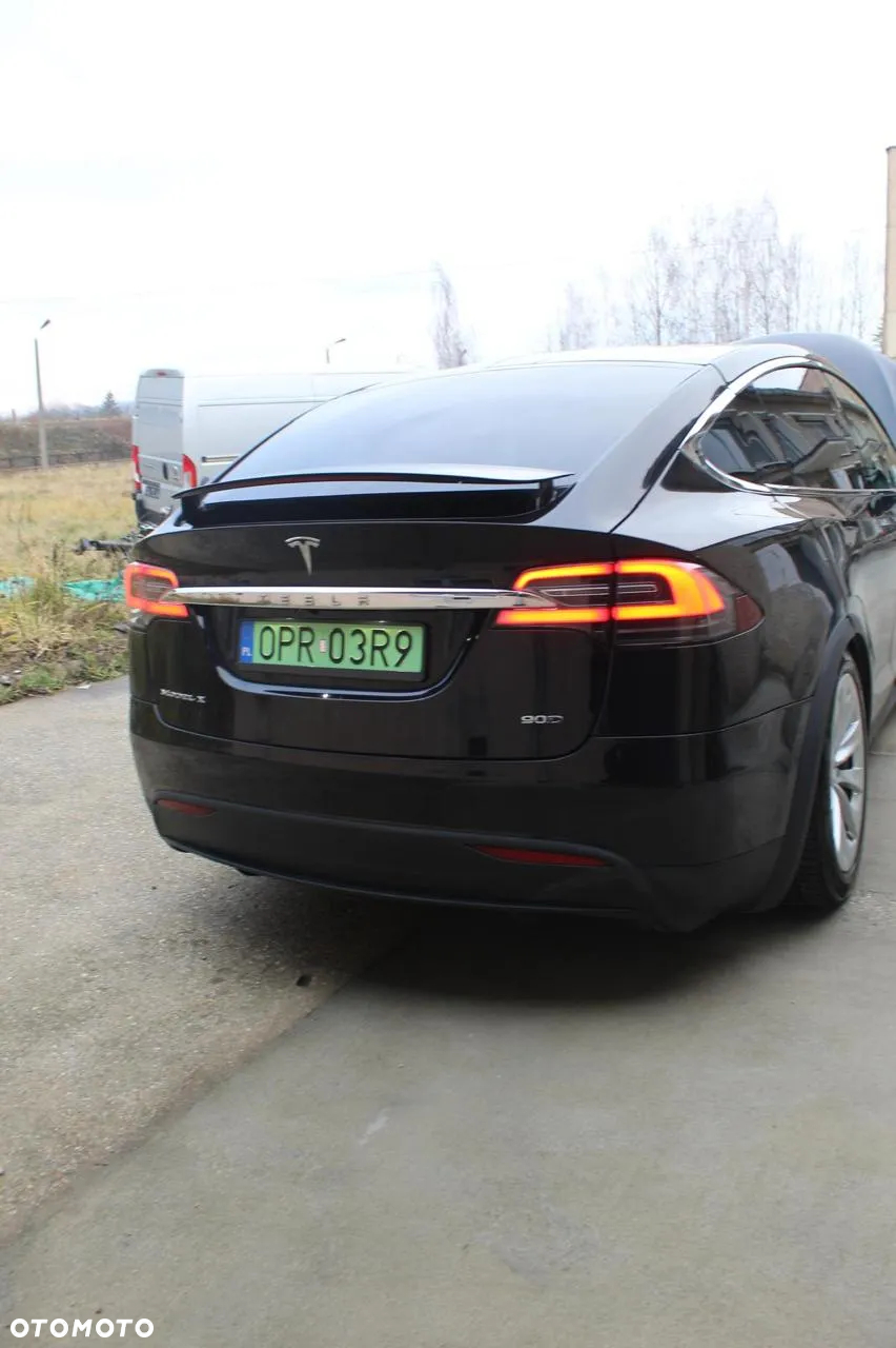 Tesla Model X Long Range Plus - 4