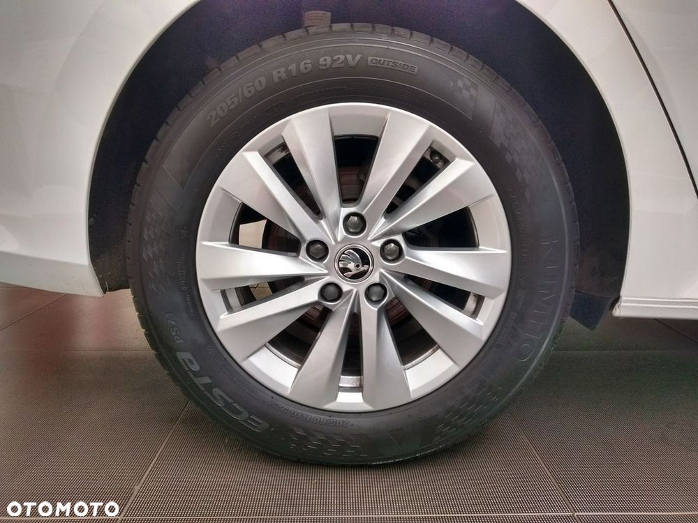 Skoda Octavia 1.5 TSI Business - 28