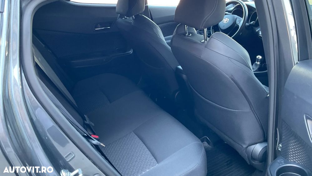 Toyota C-HR 2.0 HSD 184 CP 4x2 CVT Style - 8