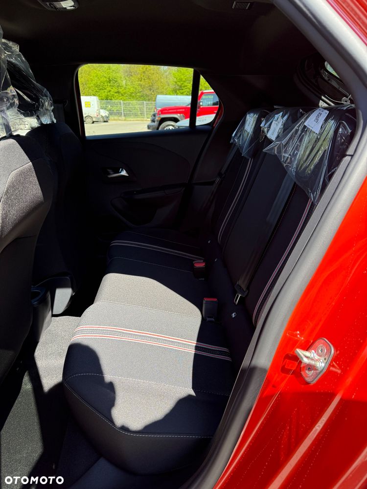 Opel Corsa 1.2 T Yes S&S - 11