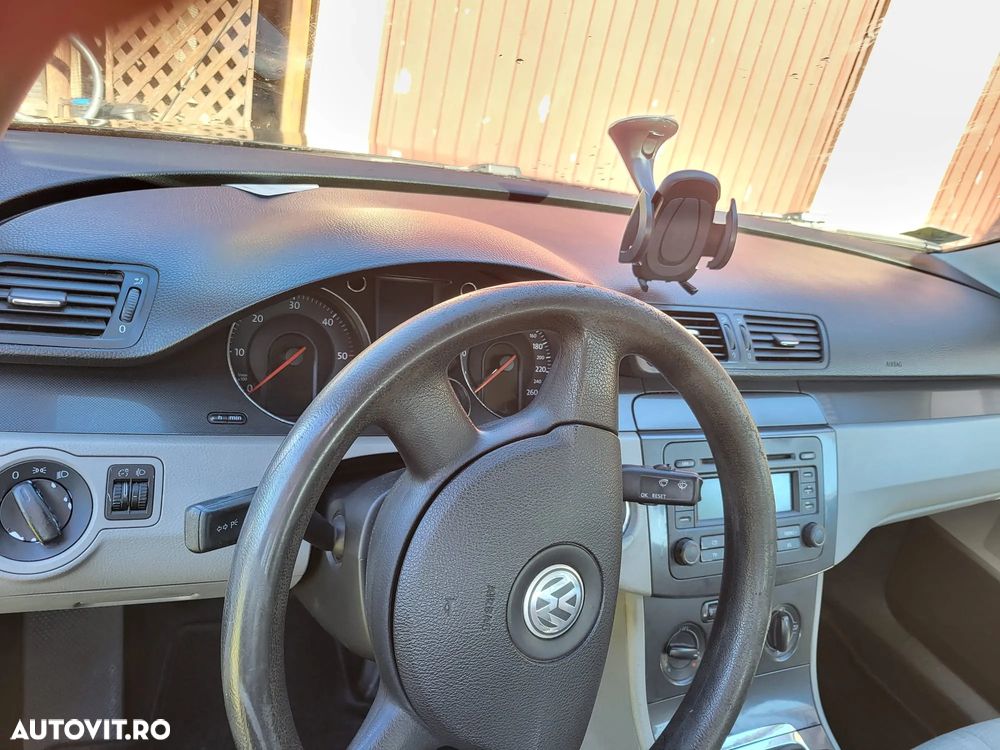Volkswagen Passat - 9
