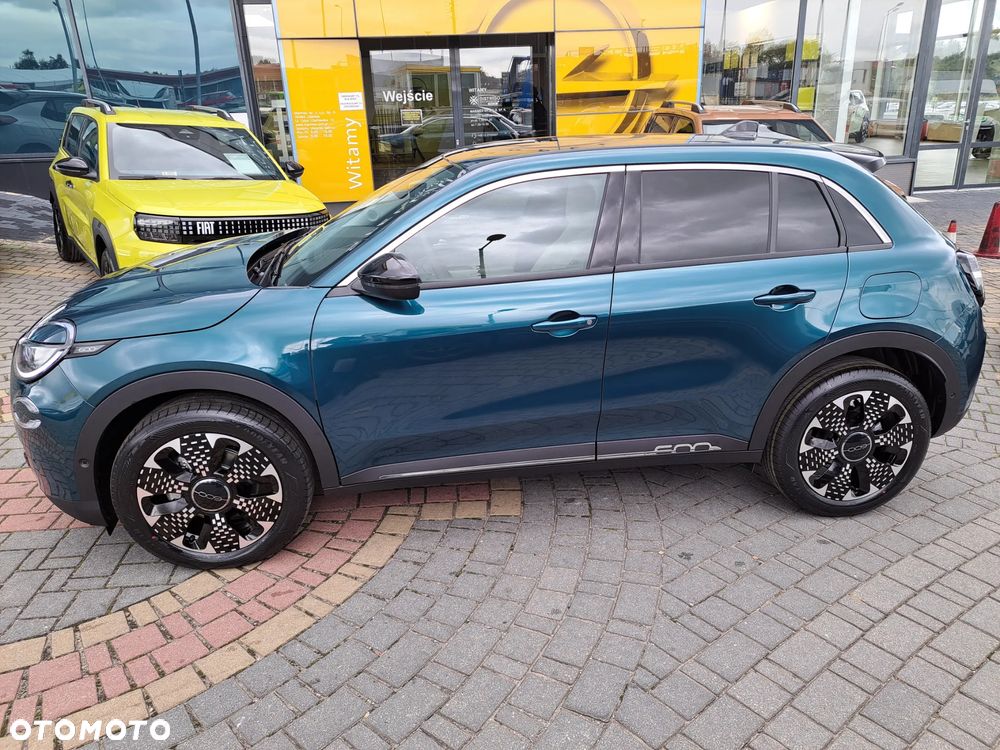 Fiat 600 1.2 Turbo Hybrid La Prima eDCT - 2