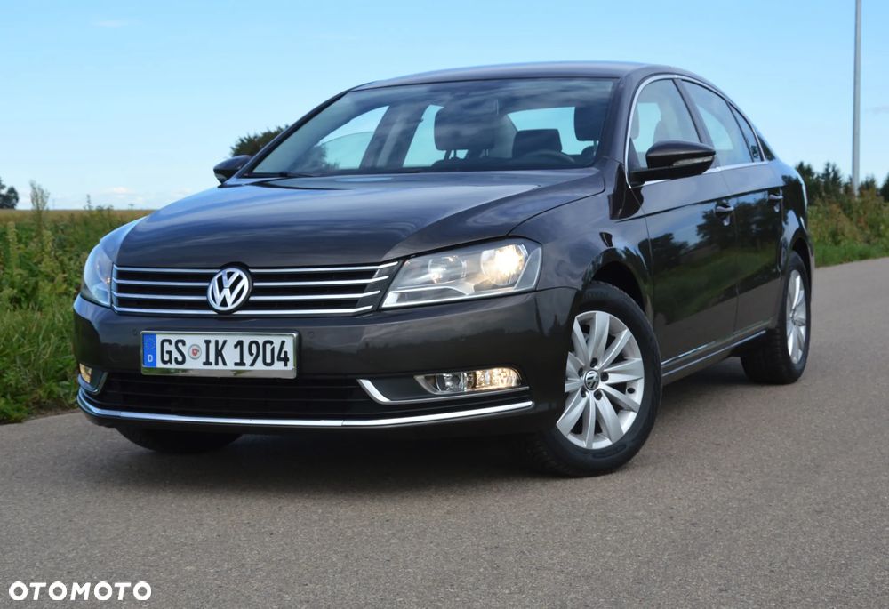 Volkswagen Passat - 2