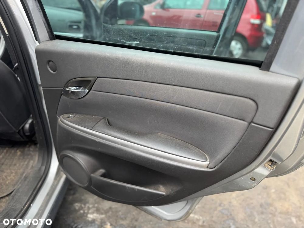 Fiat Croma 2008 poj. 1.9 JTD 120 KM - samochód cały na części - 12