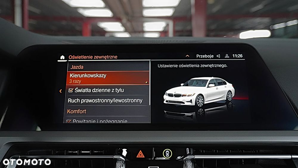 BMW Seria 3 320d - 24