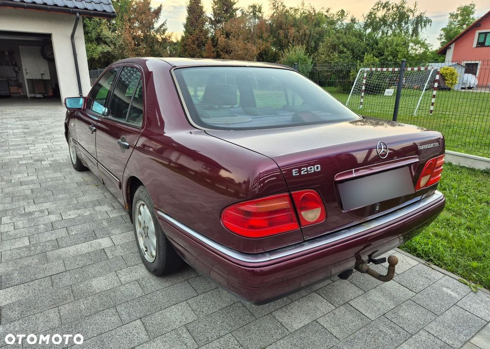 Mercedes-Benz Klasa E - 10