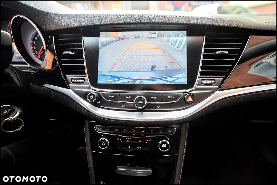 Opel Astra - 25