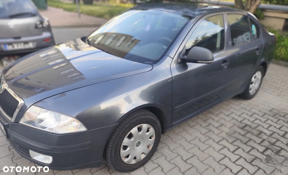 Skoda Octavia 1.6 Ambition - 1